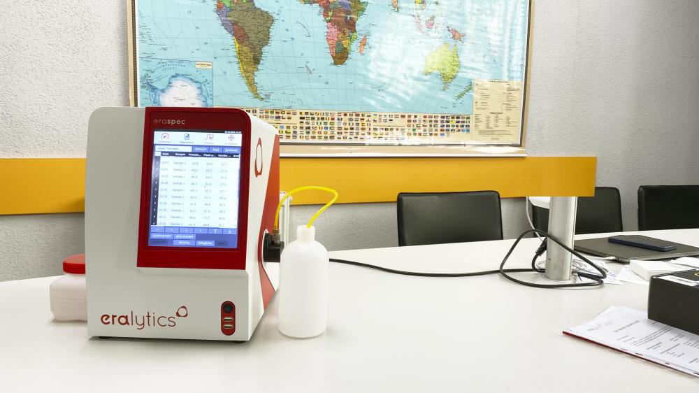 Первый в Беларуси анализатор нефтепродуктов Eralitics